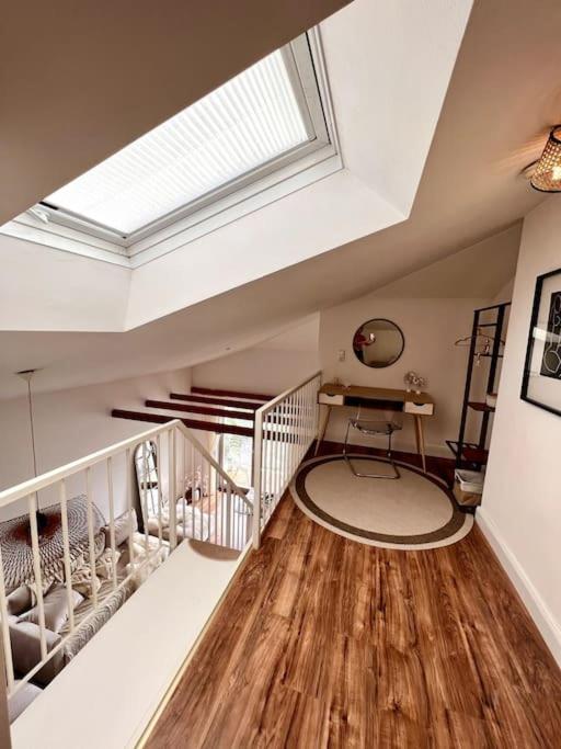 Bali Home Stylische Wohnung Mit Terrasse Schönefeld Exterior foto