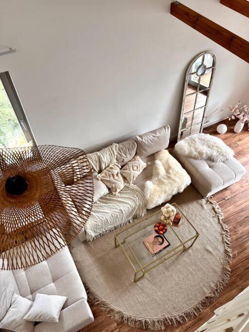 Bali Home Stylische Wohnung Mit Terrasse Schönefeld Exterior foto