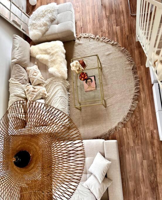 Bali Home Stylische Wohnung Mit Terrasse Schönefeld Exterior foto