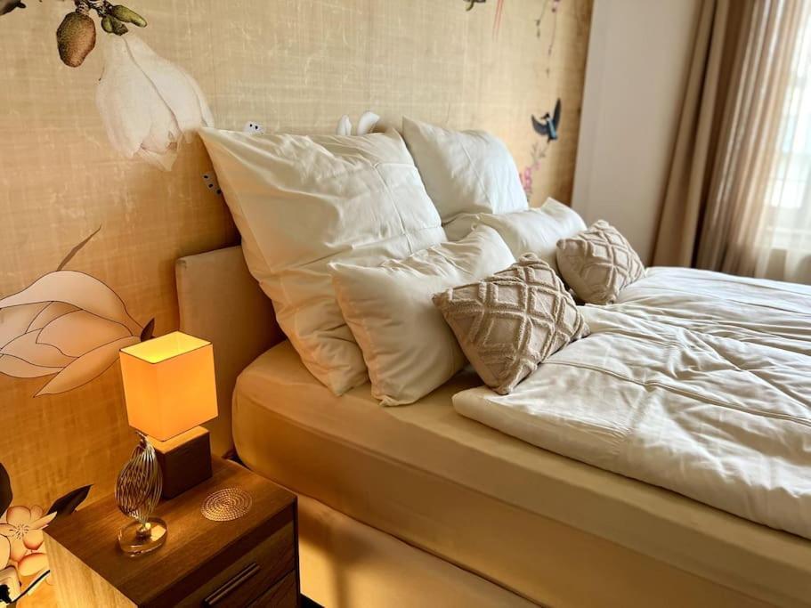 Bali Home Stylische Wohnung Mit Terrasse Schönefeld Exterior foto